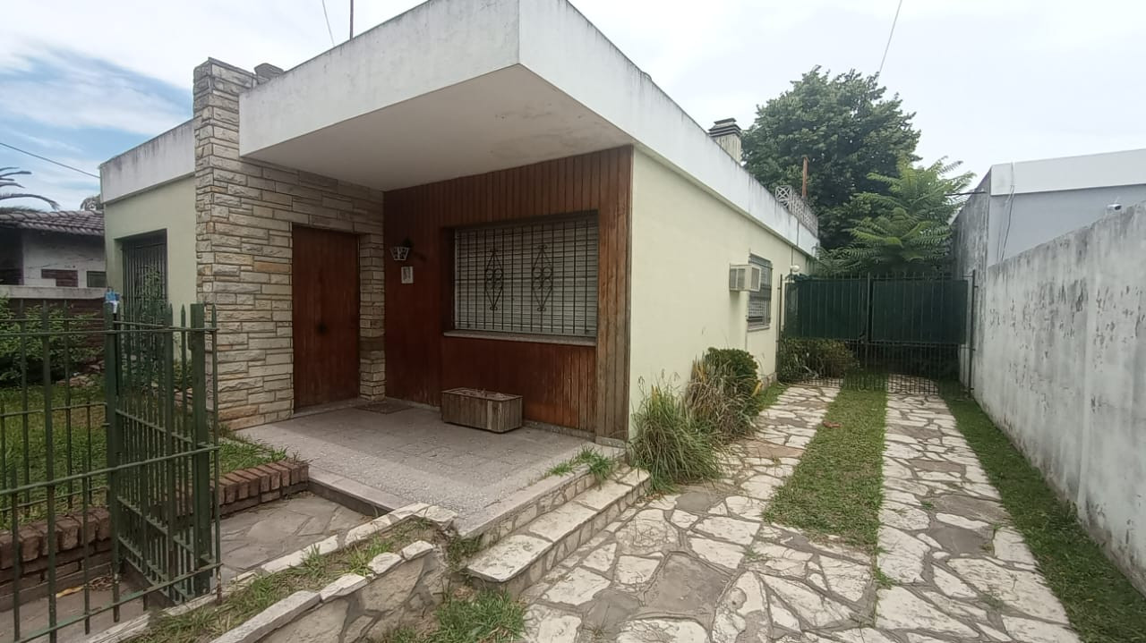 CASA A LA VENTA 2 DORMITORIOS,  LOS POLVORINES - APTA CREDITO